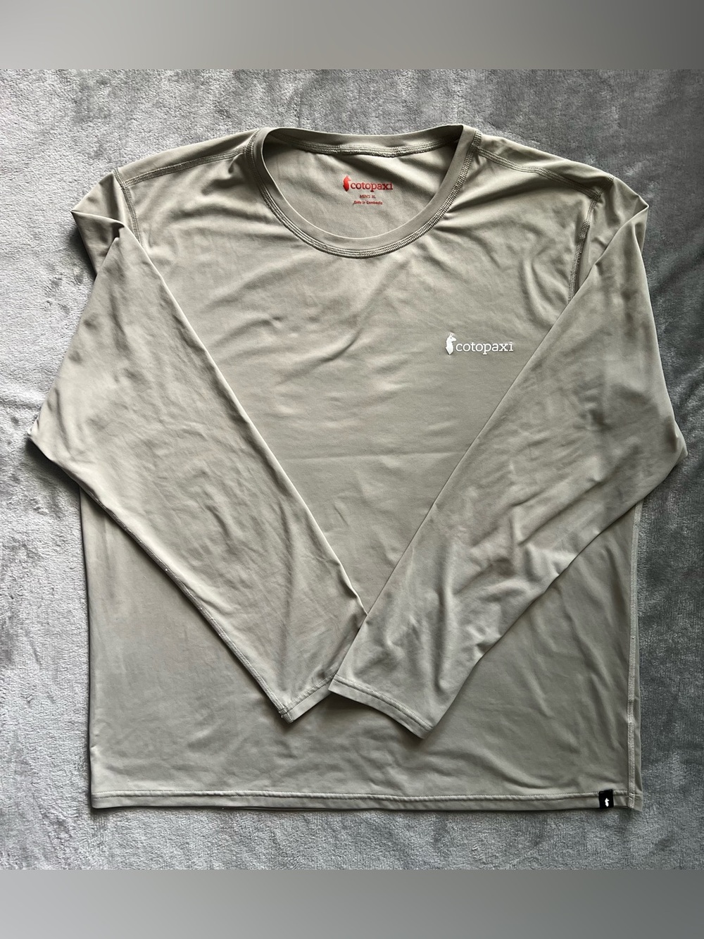 Cotopaxi Men’s XL Long Sleeve Performance Shirt Gray